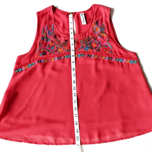 AMERICAN RAG ET CIE Embroidered Sleeveless Top - Picture 8 of 9